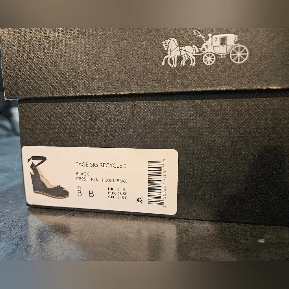 Coach authentic complete